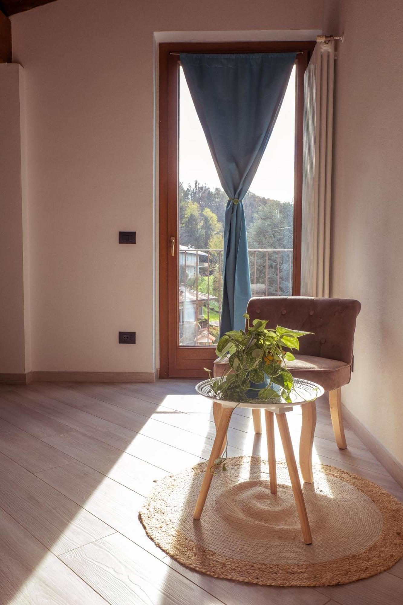Larius Apartment - Como Lake View مانديلو ديل لاريو المظهر الخارجي الصورة