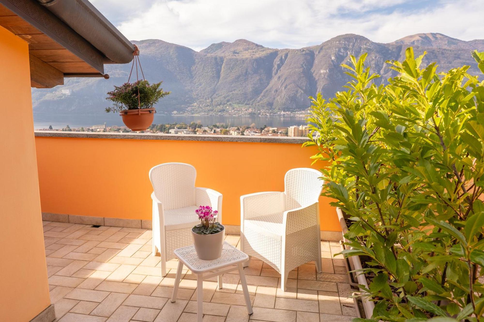 Larius Apartment - Como Lake View مانديلو ديل لاريو المظهر الخارجي الصورة