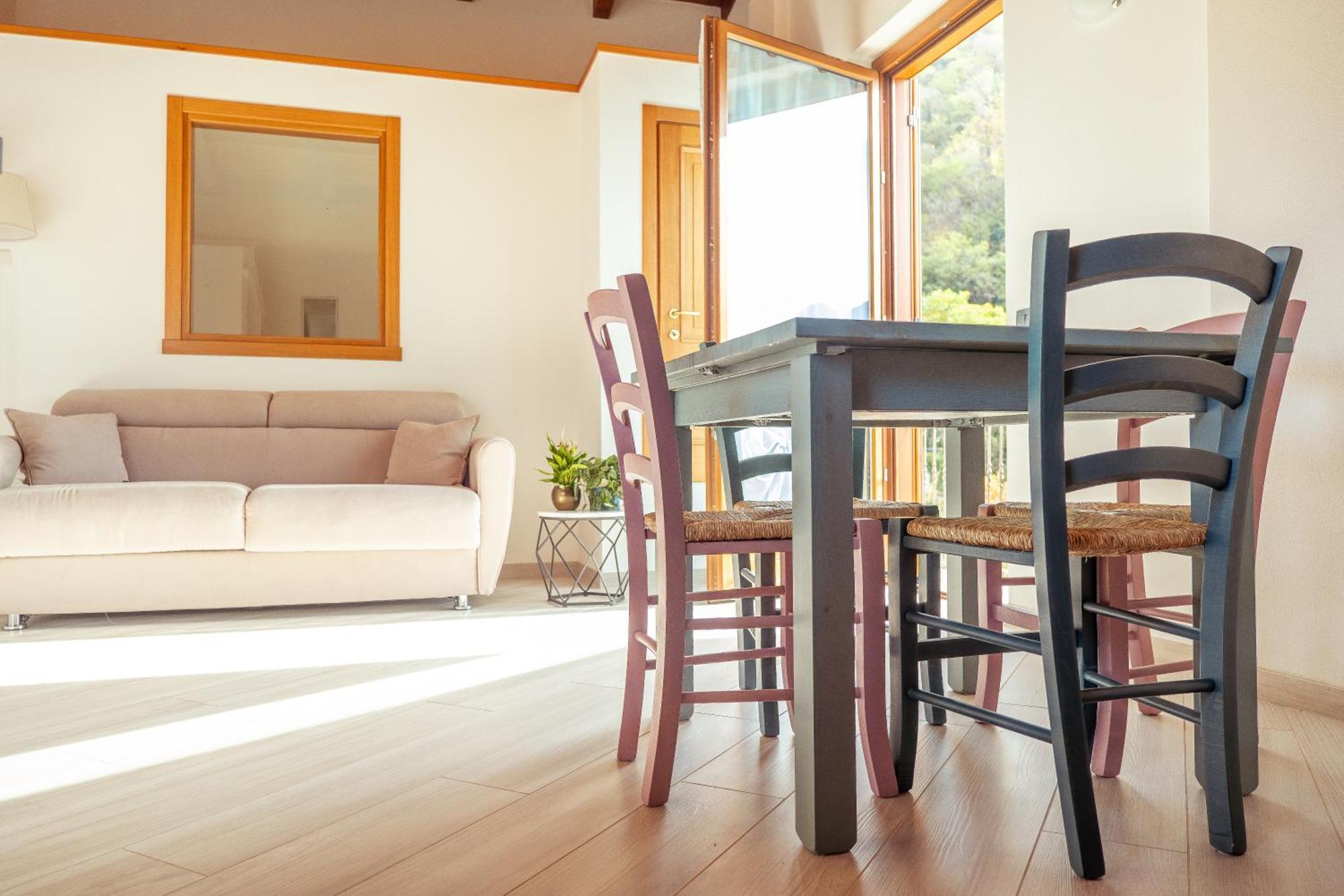 Larius Apartment - Como Lake View مانديلو ديل لاريو المظهر الخارجي الصورة